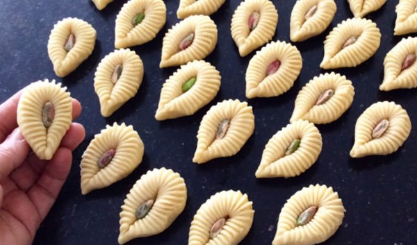 Tarak Tatlısı Nasıl Yapılır? Evde Kolay Tarak Tatlısı